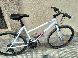 Bicicleta Montaña Rockrider Blanca