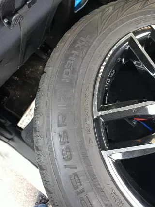 Pneumatici invernali Nokian 215/65 R17