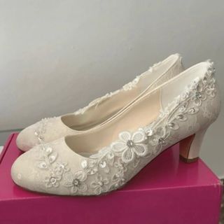 Zapatos de Novia Emily Bridal con Encaje Flores