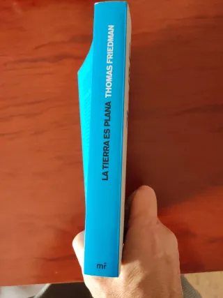 La Tierra Es Plana / The World Is Flat: Breve H...