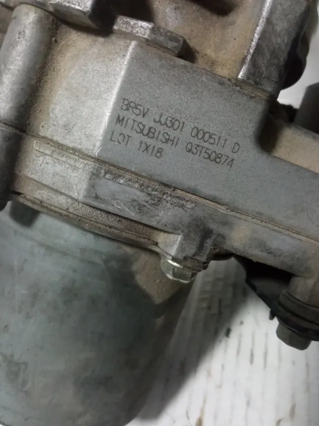 Bomba Dirección Mazda 3 2009