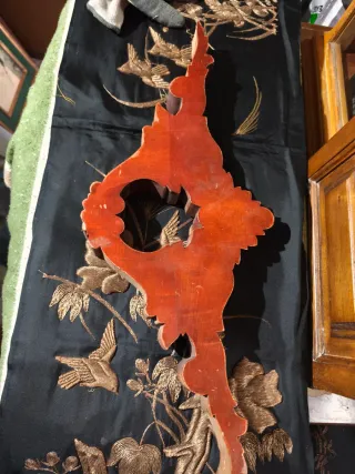 Copete antiguo decorativo