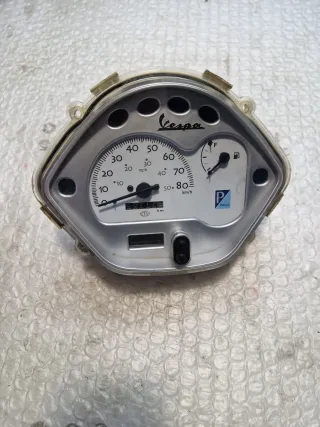 Cuadro de relojes Vespa LX 49cc