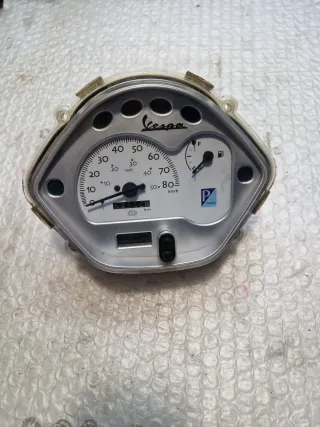 Cuadro de relojes Vespa LX 49cc