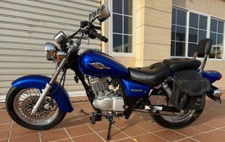 SUZUKI MARAUDER 125 cc SOLO 10.600 KM Y GARANTIA