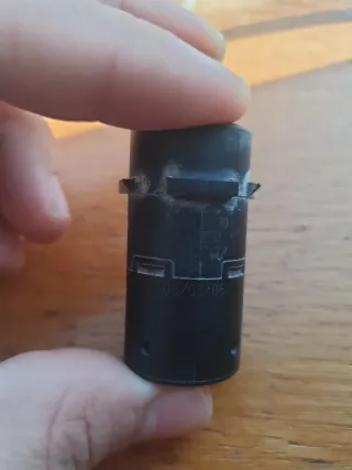 Dos sensores Citroën marca Valeo