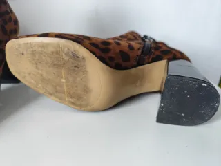Botín tacón estampado leopardo T.36