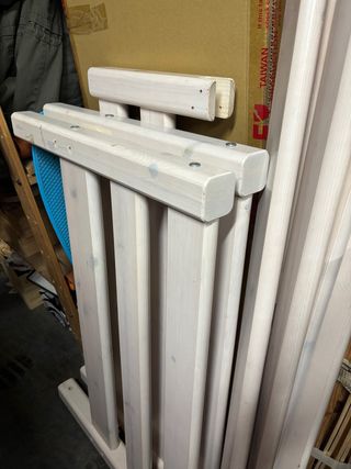 Cama blanca Flexa con barrera superior