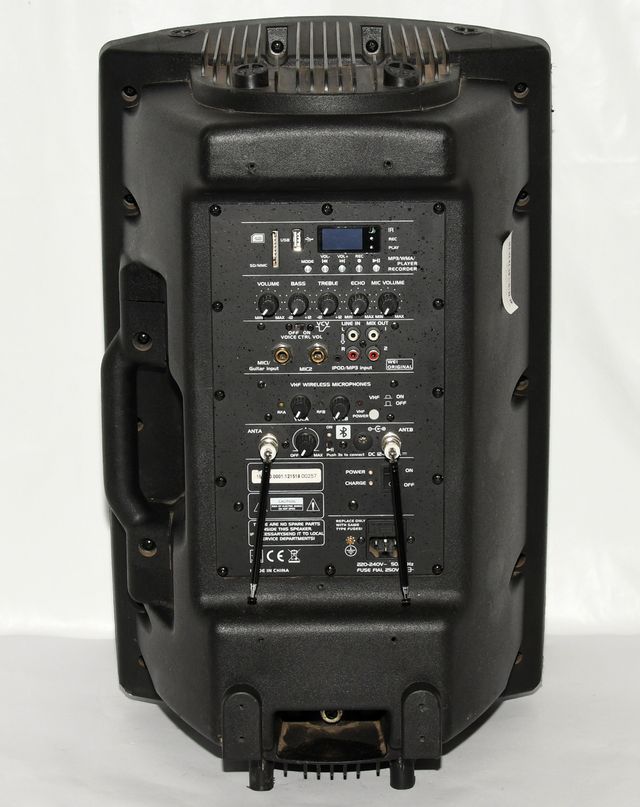 Altavoz Ibiza Sound Amplificado Negro