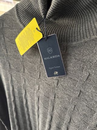Jersey Malagrida Cuello Alto Gris