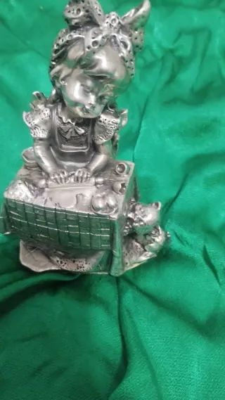 Statuetta Resina con Argento 800