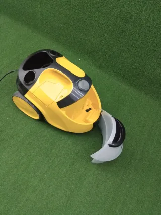 Vaporeta Karcher amarilla y gris