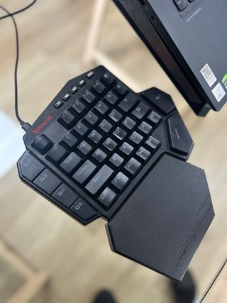 Lenovo Legion 5 17 17IMH05H Negro/Gris