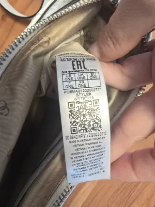 Bolso Guess Blanco Acolchado