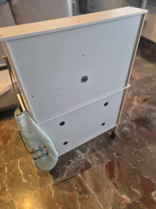 Cocinita de juguete de madera