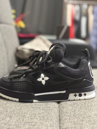 Zapatillas Louis Vuitton talla41 precio negociable