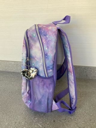 Mochila Totto niña morada estrellas corazón