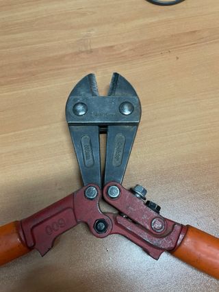 Cizalla corte acero 600mm 1000V