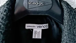 Abrigo NUEVO negro botones doradosTALLA XL