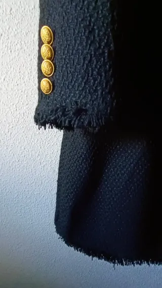 Abrigo NUEVO negro botones doradosTALLA XL