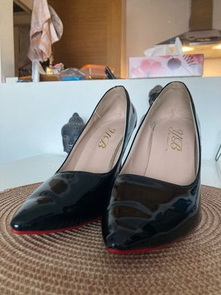 Tacones de aguja negros de 10 cm