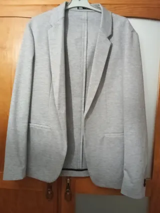 Americana Zara Chico Talla M Gris