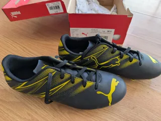 Botas de fútbol Puma Attacanto JR Talla 38.5