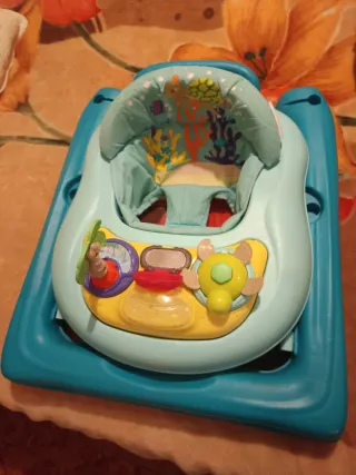 Andador bebé con actividades