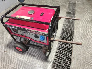 Generador Honda EM 5500CX