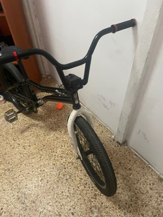 Bicicleta BMX Monty
