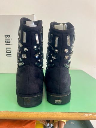 Stivaletti neri Bibilou con strass