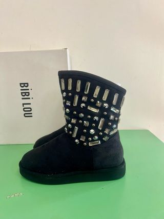 Stivaletti neri Bibilou con strass