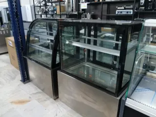 Vitrina expositora refrigerada