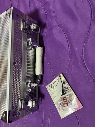 Maletín maquillaje plateado