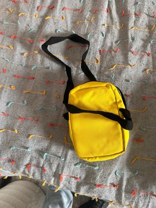 Riñonera Jordan Air Amarilla