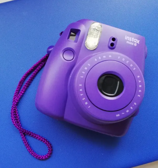 Cámara Fujifilm Instax Mini 8 Morada