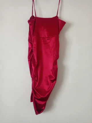 Vestido fiesta burdeos satinado