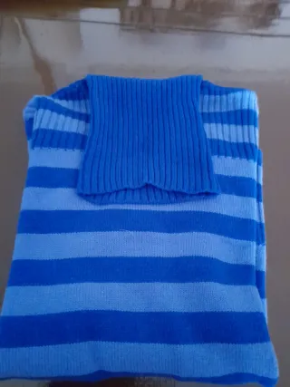 Jersey rayas cuello alto azul