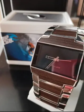 Reloj Rip Curl Marrón y Plateado