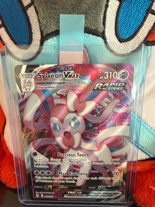 Carta Pokémon Sylveon VMax 075/203