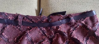 Falda corta marrón con lazo