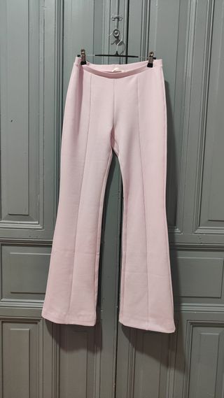Conjunto rosa: Jersey, poncho y pantalón