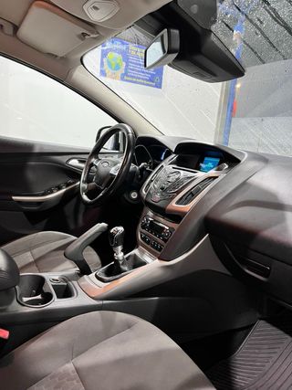 Ford Focus 2013 ACEPTO CAMBIO