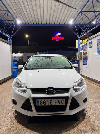 Ford Focus 2013 ACEPTO CAMBIO