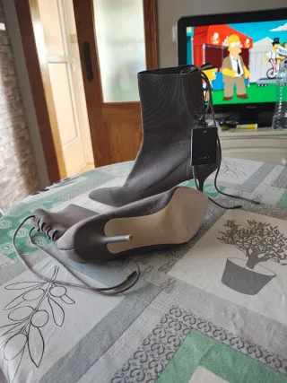 Botines de tacón fino 37