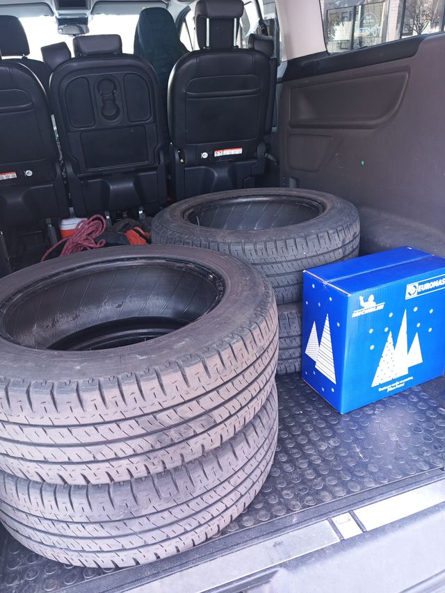 4 Ruedas Michelin 215/60R17C 109/107T Seminuevas