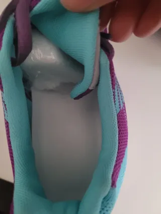 Bambas moradas y turquesa