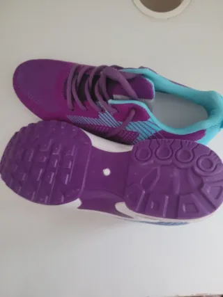 Bambas moradas y turquesa