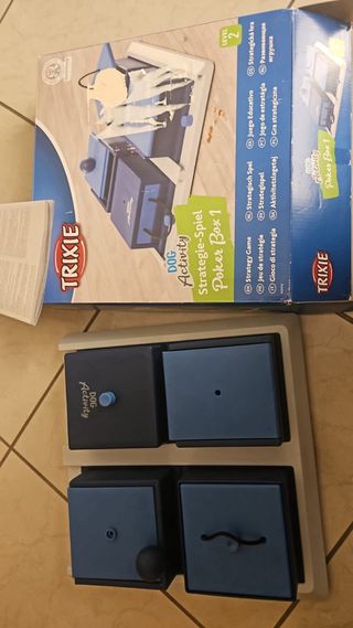 Trixie Dog Activity Poker Box 1