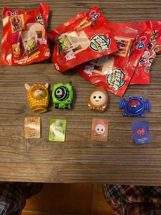 Lote 4 Figuras Freak Marbles + Cartas